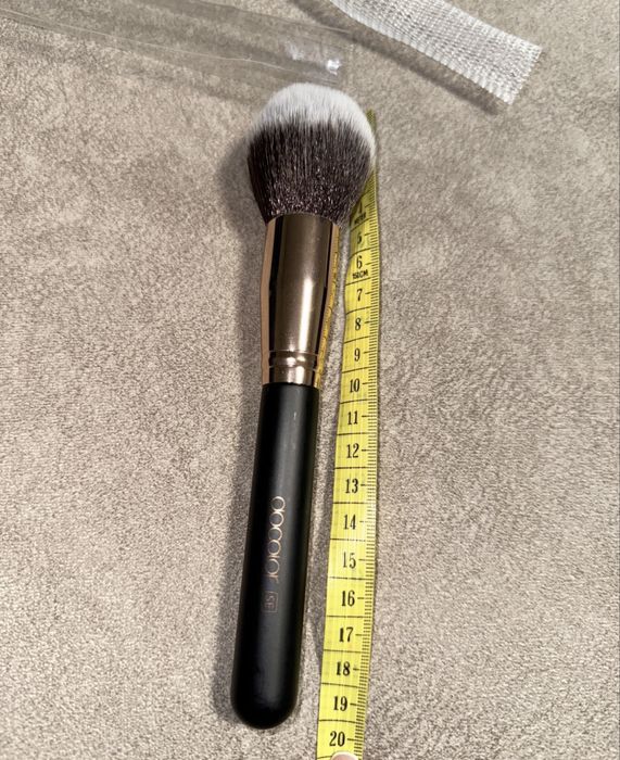 Новая кисточка для румян,пудры,визаж кисть
