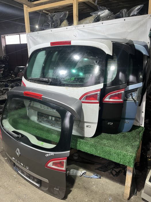 Кришка багажника Renault Scénic 3 коротка база ляда задні двері рено