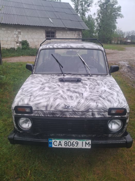 Продам ниву 2121
