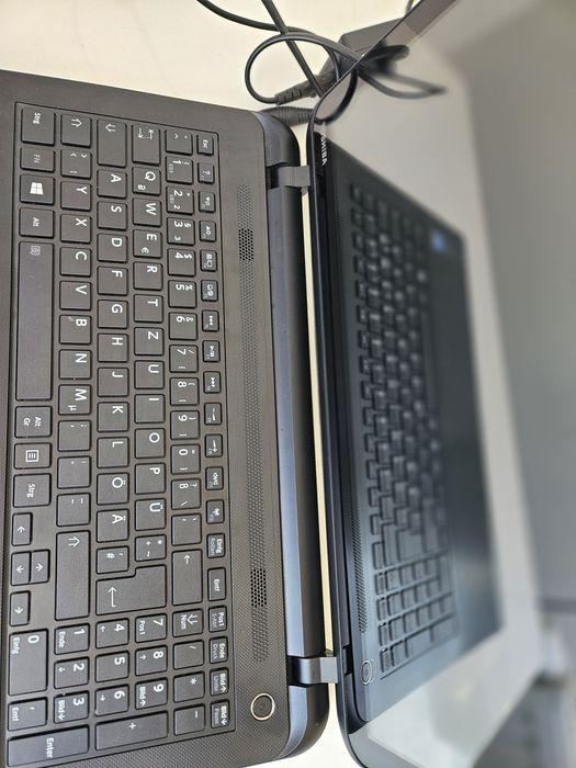 Laptop   Toshiba