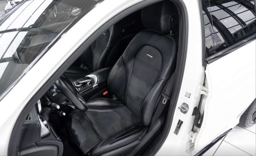 Mercedes C63 AMG v8 Biturbo