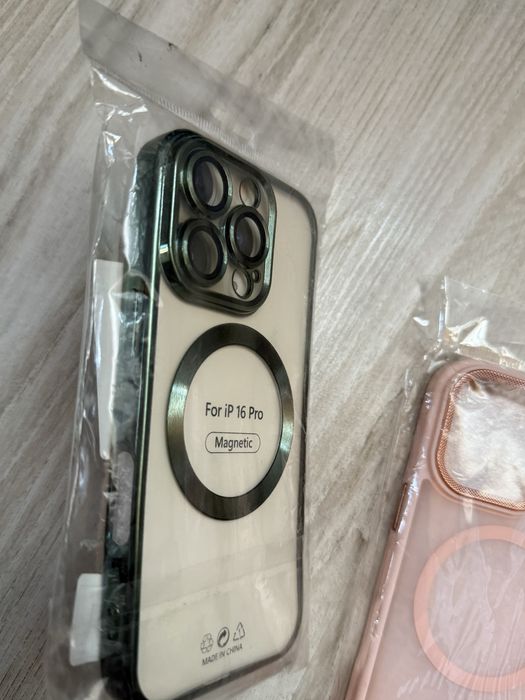 Etui 3x zielone różowe przezroczyste Magsafe Iphone 16 pro