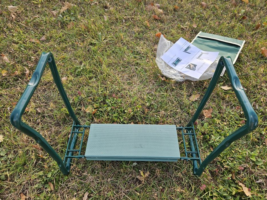 Складний садовий стілець колінник 2 в 1 з органайзером для інструмента
