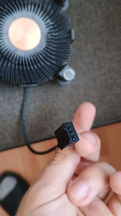 Intel i5-6402p 2,8ghz plus oryginalne chłodzenie.
