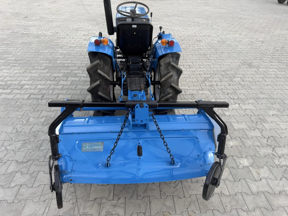 Японський трактор Mitsubishi D1550