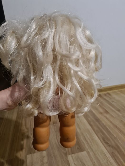 Lalka blondynka ;