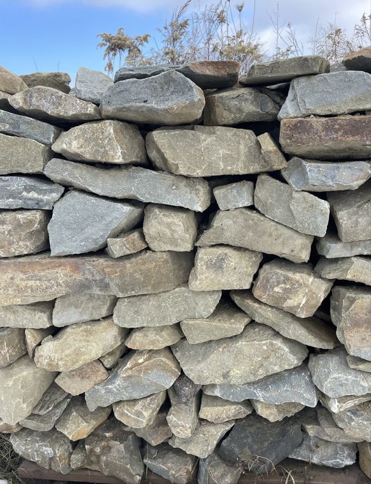 Природний Камінь Бутовий Пісковик 1т на палеті