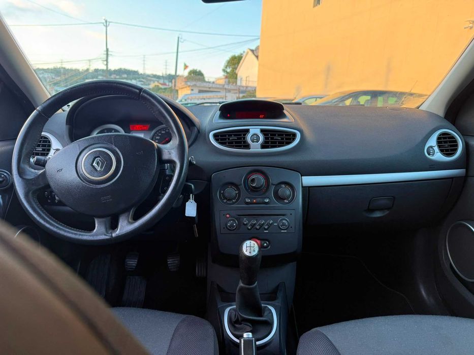 Renault Clio 1.2 Dynamique (Gasolina) 2008 Nacional