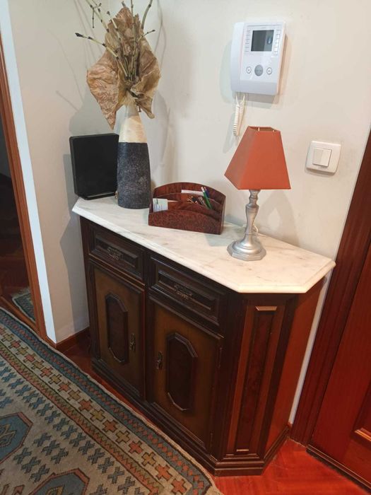 Móvel de entrada/Aparador (Apenas contacto telefónico/SMS)