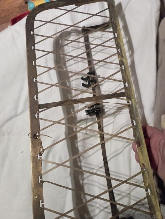 Wieszak PRL do odświeżenia