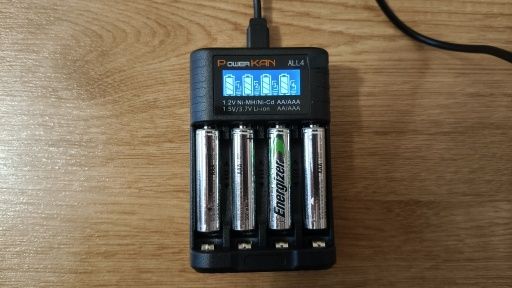 PowerKan ALL4 зарядное устройство для Ni-MH 1.2v, Li-ion 3.7v, type-C
