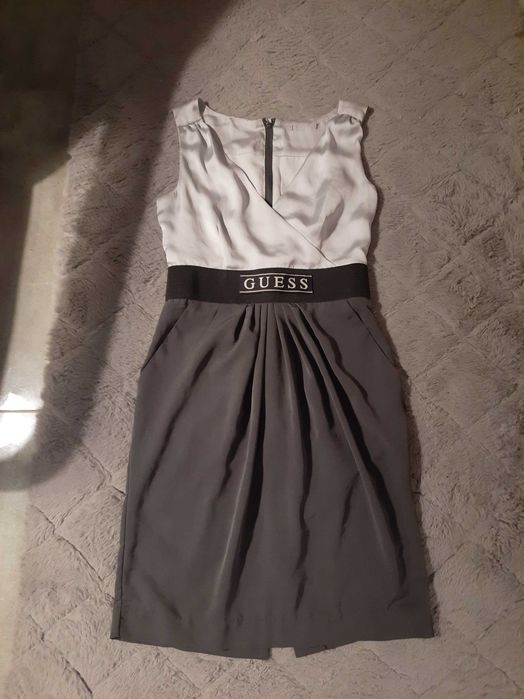Elegancka sukienka olowkowa guess 36 38 s m szara popielata jedwabna