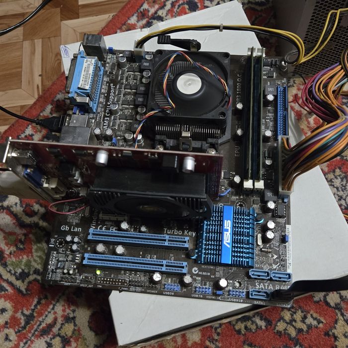 Сборка: ASUS M4N68T-M LE V2, 8 GB DDR3, AMD Sempron 140 2.7 GHz