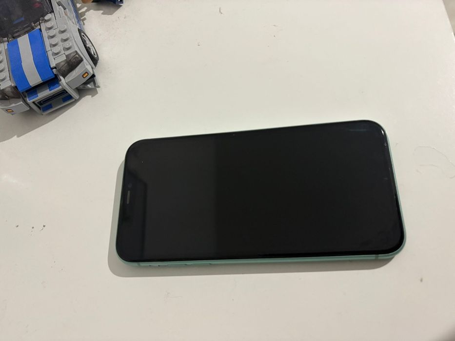 iPhone 11  turkusowy,zadbany