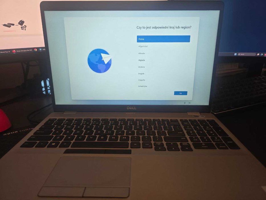 Dell Latitude 5510 15,6", i7, 16GB RAM, 512 SSD, stacja Dell GRATIS!