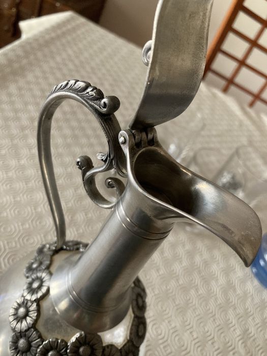 Garrafa de Licor com aplicação em Estanho