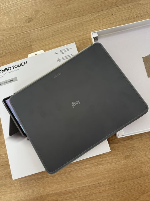 Klawiatura do ipada Air 14 logitech combo touch