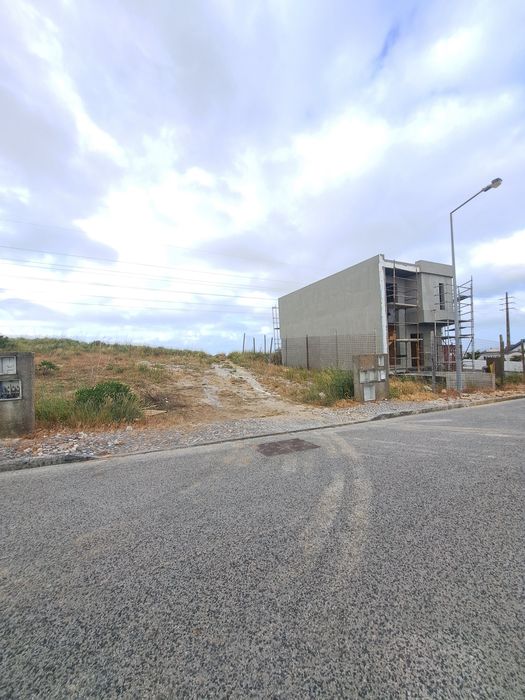 Lote terreno projeto aprovado em poucas semanas.por duzentos e dezanove mil. Posso fazer chve na mao por 679.900Trajouce urbanizacao nova.