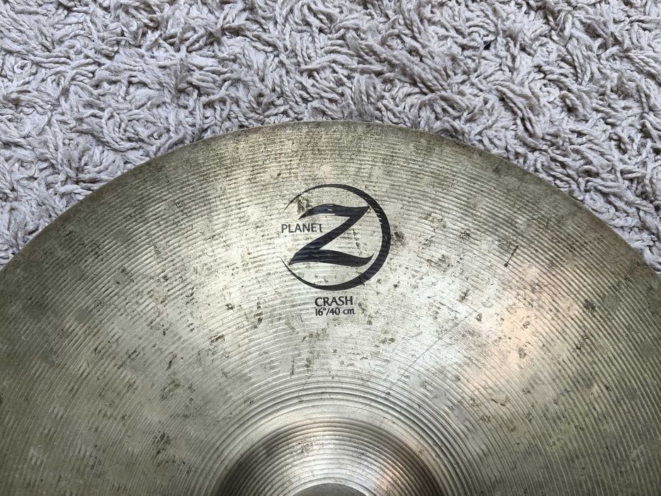 Talerz perkusyjny ZILDJIAN PLANET Z CRASH 16"