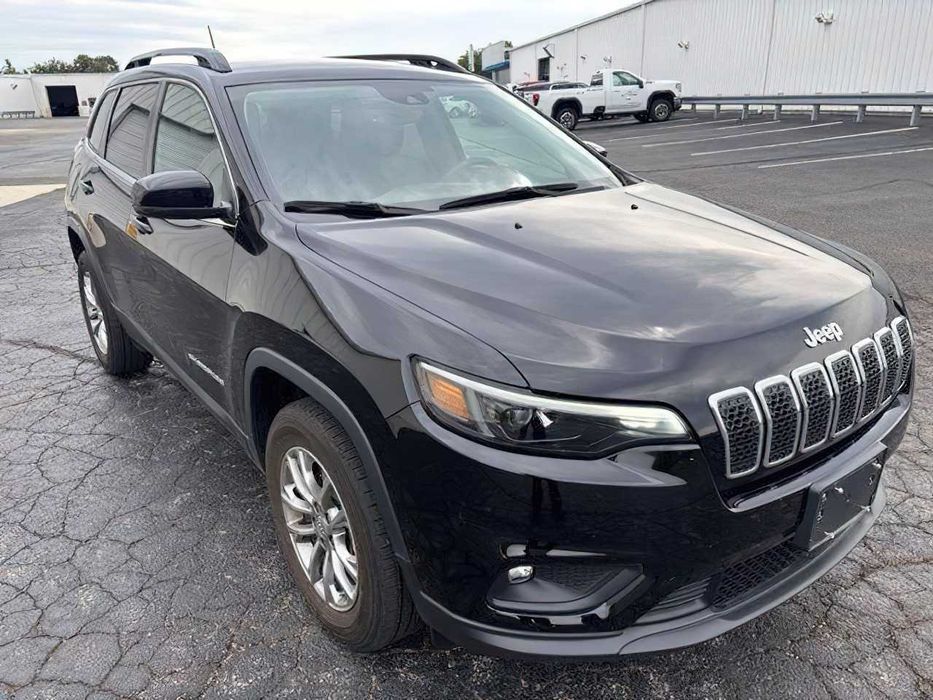 Jeep Cherokee Latitude Lux      2022
