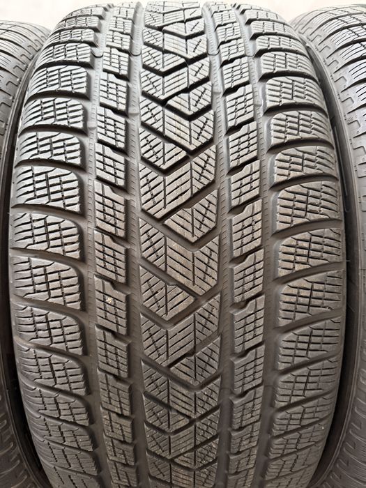 Шини Pirelli 305/35/R21 - 275/40/R21