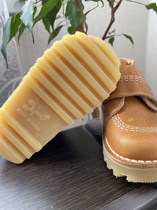 Дитячі черевики на весну шкіряні