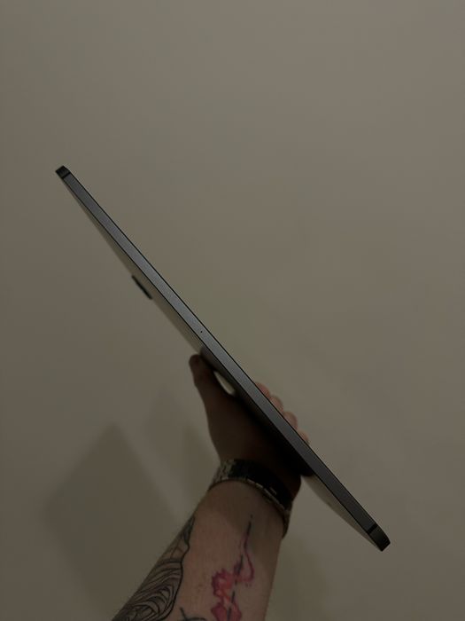 Apple iPad Pro 12.9 (5th generation) Wi-Fi + LTE