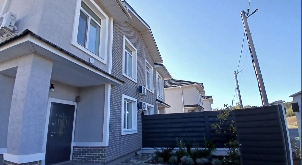 Великий Дуплекс в Бучі з каміном, барбекю ,генератором“під ключ”