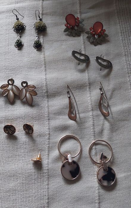 Bijuterias e acessórios para senhora