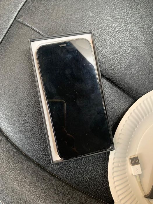 iPhone 12 128gb perfeito estado e Relogio appple