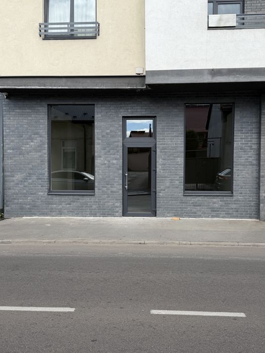 Здам в оренду комерційне приміщення площею 75 м²