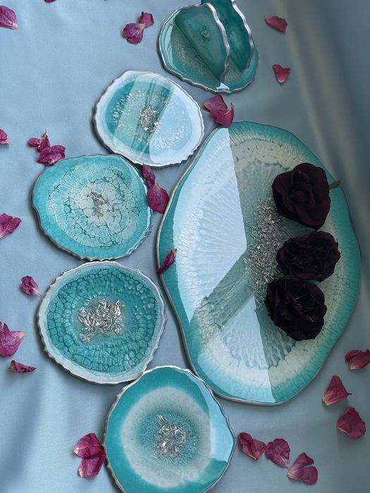 Таця, серветниця та костери з епоксидної смоли. Подарункове пакування