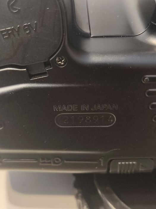 Nikon F-601 + Objetiva 28-80mm - Câmara Analógica - Reservada