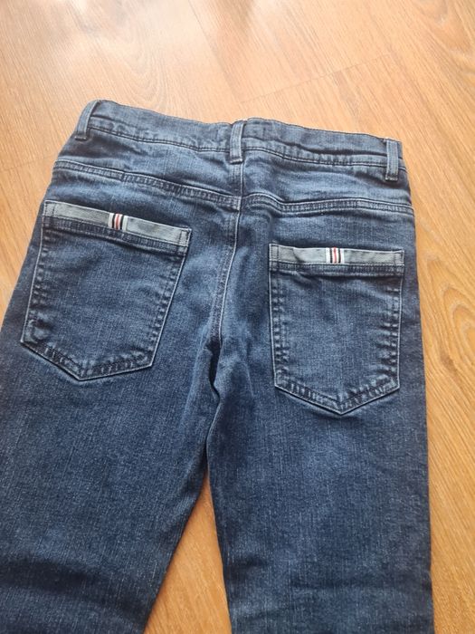 Spodnie jeansowe chłopięce.  Rozmiar z metki 152.