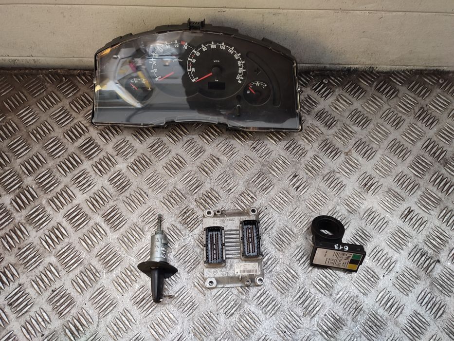 Opel Meriva A Lift 1.4 16v komputer stacyjka zestaw startowy