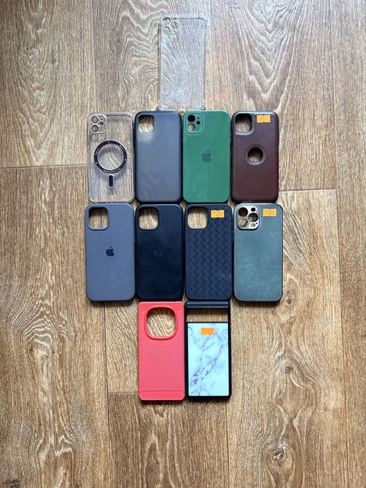 Чохли iPhone. 11, 12, 13. В гарному стані
