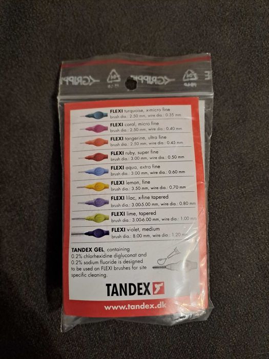 Szczoteczki międzyzębowe TANDEX Flexi 9 szt. / stan nowy