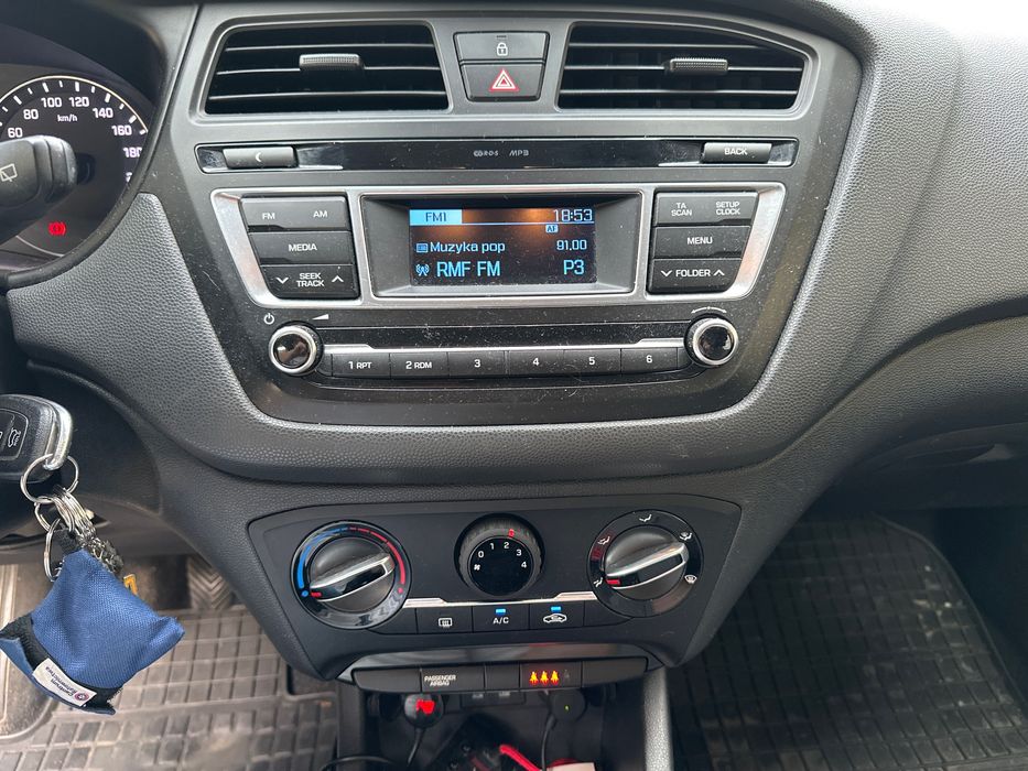 Hyundai i20 1.2 szary