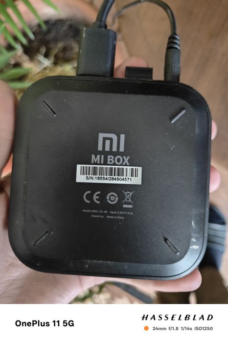 Смарт тв приставка mi box tv s