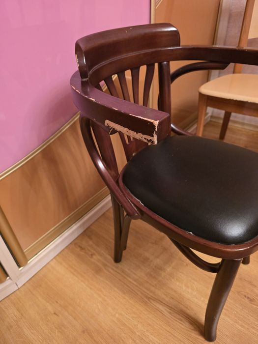 Продам деревянный стул