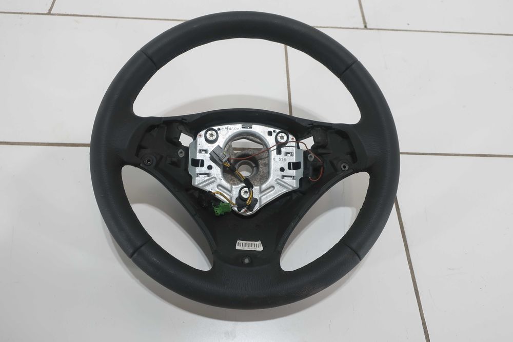 Kierownica Skórzana Sport Łopatki F1 Bmw 3 E90 E91 E92 E93 X1 E84