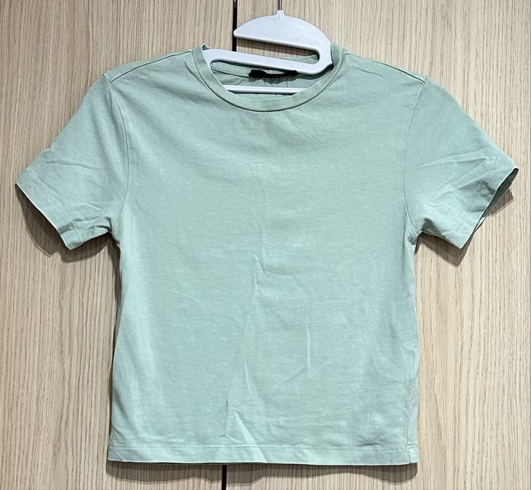 T-shirt 4-pak rozmiar XS/S Sinsay