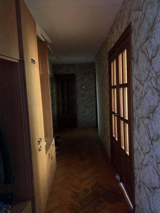 Здам кімнату в трикімнатній квартирі