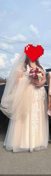 Przepiękna suknia ślubna