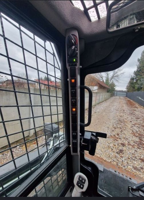 Skid steer loader Ładowarka  New Holland L218 nie bobcat cat  Jak nowa