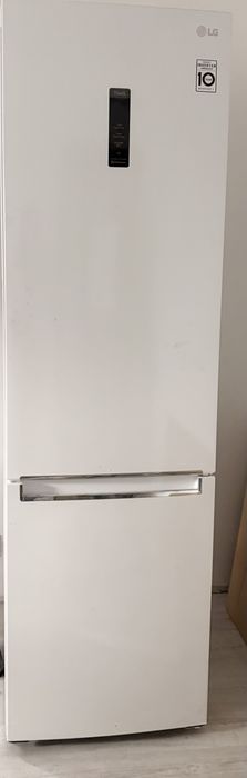 Lodówka LG No Frost ThinQ – 1500 zł do negocjacji