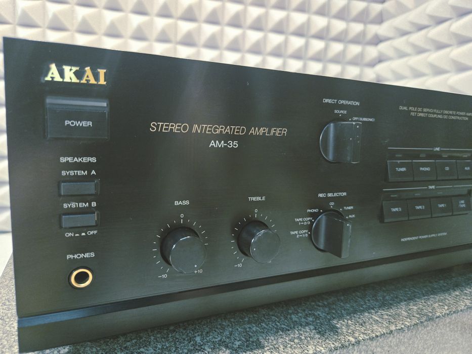 AKAI AM 35, wzmacniacz