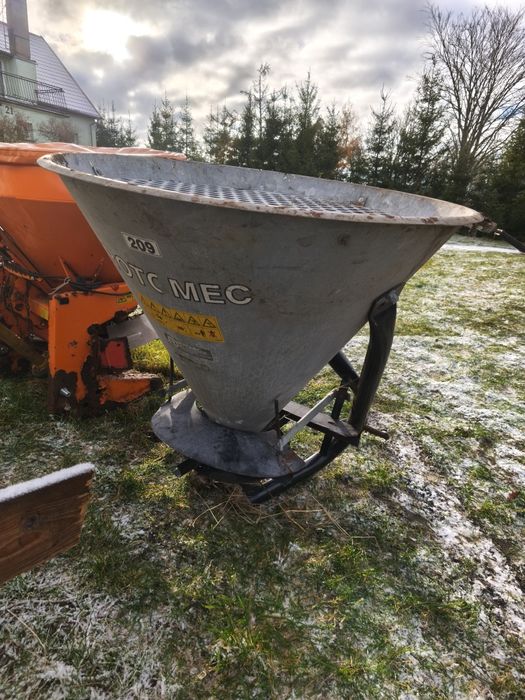 Zamiatarka do iseki traktorka