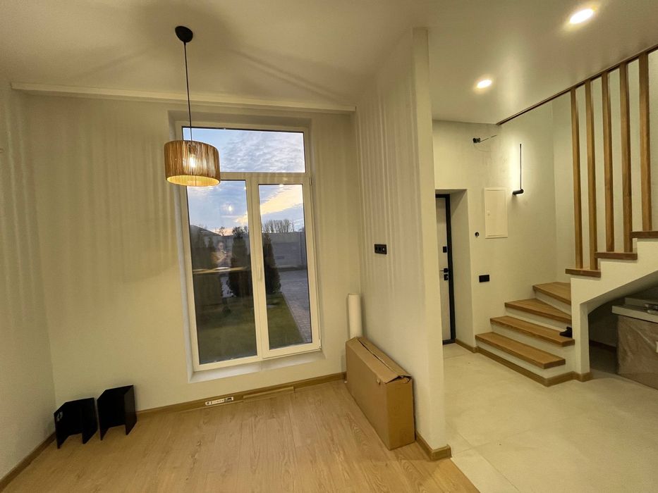 Таунхаус 45м2: ремонт, меблі та техніка. с.Іванковичі