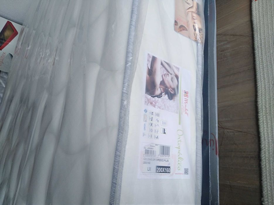 Colchão casal 200 x 160 Ortopédico Plus, NOVO